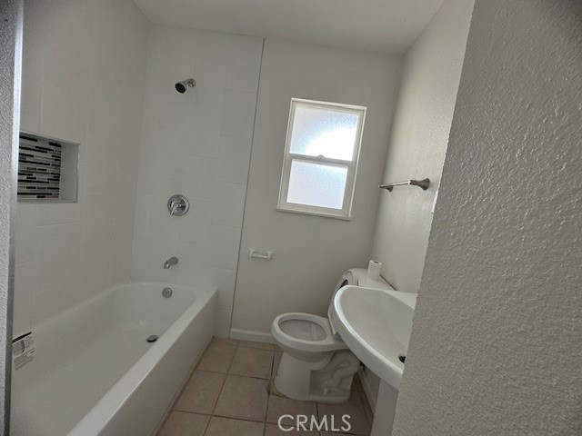 Detail Gallery Image 6 of 9 For 536 Meeker Ave, La Puente,  CA 91746 - 4 Beds | 2 Baths