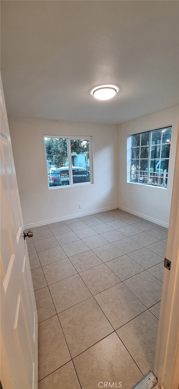 Detail Gallery Image 9 of 15 For 859 E 53rd St, Los Angeles,  CA 90011 - – Beds | – Baths