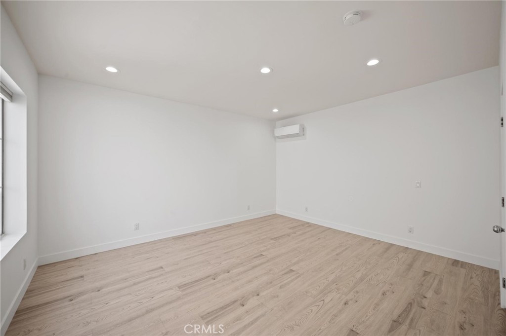 MLS #SR25256214 image #18