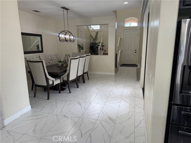 23670 Descanso Drive, Moreno Valley CA: https://media.crmls.org/medias/8cca2aee-e652-412f-aafe-97d0f29a64a4.jpg