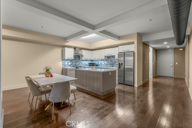 Detail Gallery Image 2 of 31 For 433 Pine Ave #102,  Long Beach,  CA 90802 - 1 Beds | 1 Baths