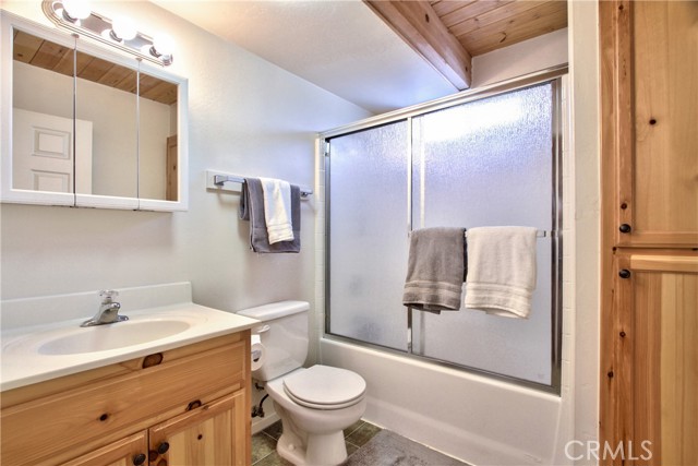 Detail Gallery Image 19 of 36 For 525 Pine Ln, Sugarloaf,  CA 92386 - 3 Beds | 2 Baths