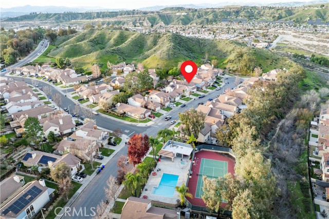 Detail Gallery Image 39 of 42 For 26921 Terri Dr, Canyon Country,  CA 91351 - 3 Beds | 2/1 Baths