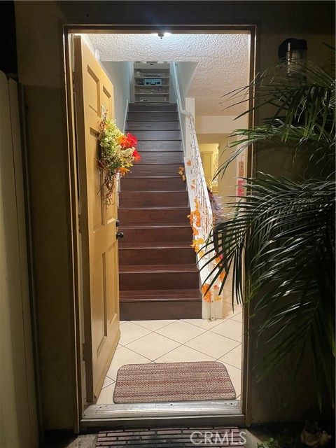 Detail Gallery Image 2 of 17 For 1300 Friedrich Ln #B,  Oxnard,  CA 93033 - 2 Beds | 1/1 Baths