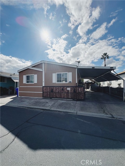 Detail Gallery Image 2 of 24 For 3825 Crestmore Rd #414,  Riverside,  CA 92509 - 3 Beds | 2 Baths