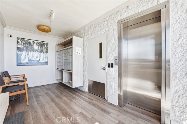 Detail Gallery Image 43 of 70 For 383 Bay Shore #203,  Long Beach,  CA 90803 - 2 Beds | 2 Baths