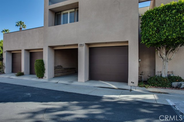 Image Number 1 for 422   Village SQ in PALM SPRINGS