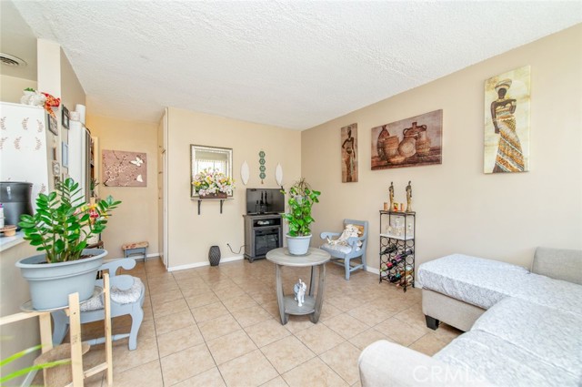 Detail Gallery Image 23 of 34 For 406 E Walnut, Santa Ana,  CA 92701 - – Beds | – Baths