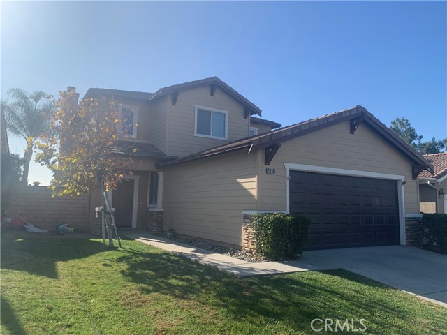 Detail Gallery Image 1 of 22 For 33101 Eagle Point Dr, Yucaipa,  CA 92399 - 4 Beds | 3 Baths