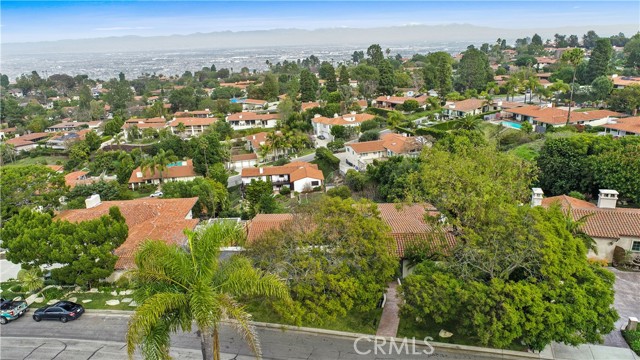 2043 Via Visalia, Palos Verdes Estates, California 90274, 4 Bedrooms Bedrooms, ,2 BathroomsBathrooms,Residential,Sold,Via Visalia,SB23007583