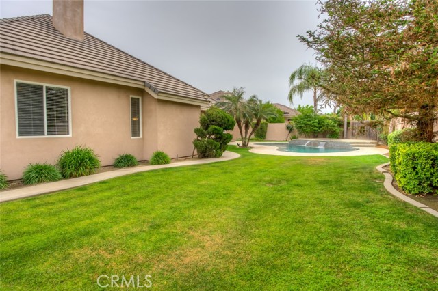 Detail Gallery Image 17 of 65 For 1507 Cromerton, Bakersfield,  CA 93311 - 5 Beds | 2/1 Baths