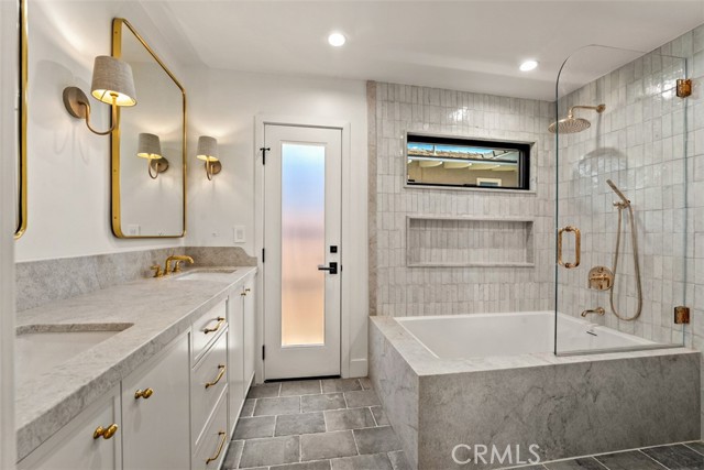 Detail Gallery Image 24 of 30 For 709 Emerald Bay, Laguna Beach,  CA 92651 - 3 Beds | 3 Baths