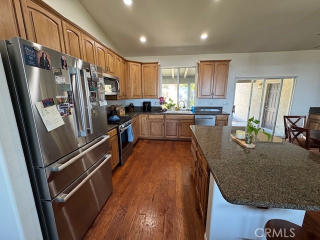21650 Skyhill Place, Perris CA: https://media.crmls.org/medias/8ccd7402-8ddb-4dc4-afd9-fc8b6d751238.jpg