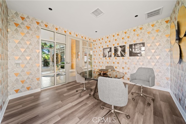 9 Compass Court, Aliso Viejo CA: https://media.crmls.org/medias/8ccd99a3-1cb3-4896-8163-77f04711a460.jpg
