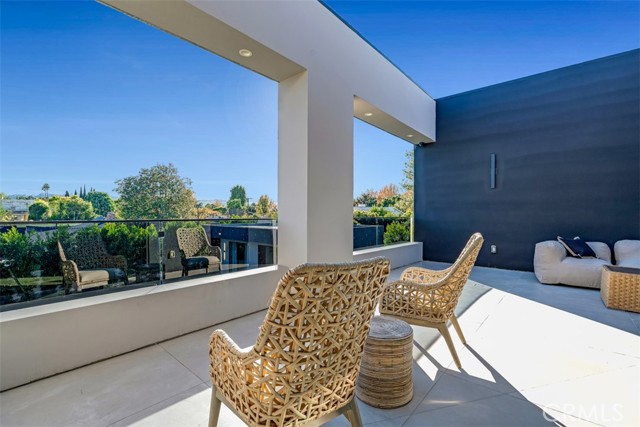 Detail Gallery Image 26 of 50 For 13016 Chandler, Sherman Oaks,  CA 91401 - 6 Beds | 6/1 Baths