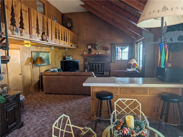 30762 Knoll View, Running Springs, CA 92382