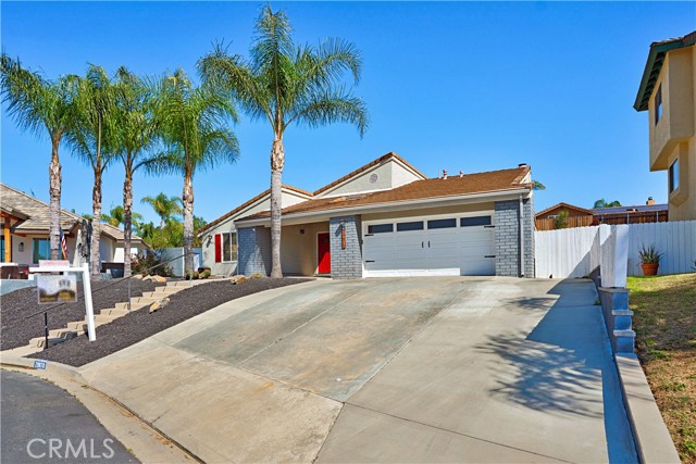 Detail Gallery Image 4 of 56 For 29870 White Sail, Canyon Lake,  CA 92587 - 4 Beds | 2 Baths