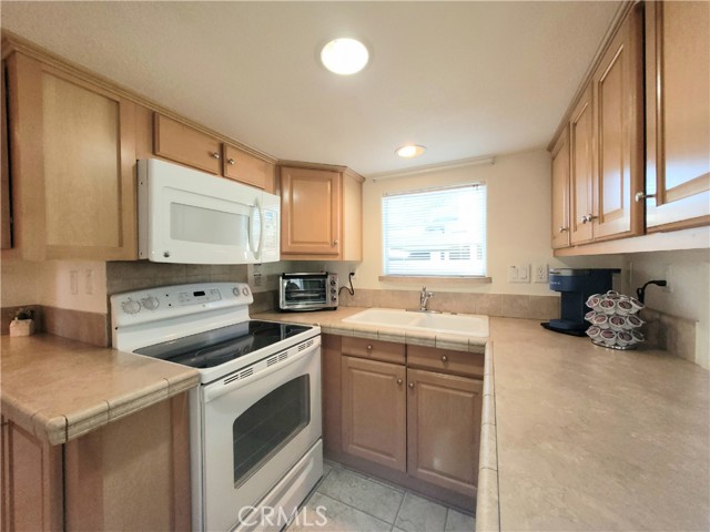 Detail Gallery Image 13 of 20 For 1295 S Cawston Ave #480,  Hemet,  CA 92545 - 2 Beds | 1 Baths