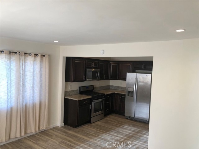 Detail Gallery Image 4 of 6 For 11572 Braddock, Culver City,  CA 90230 - 2 Beds | 1 Baths