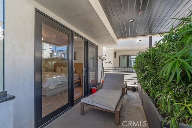 428 21st Pl, Manhattan Beach, California 90266, 3 Bedrooms Bedrooms, ,3 BathroomsBathrooms,Residential,Sold,21st Pl,SB25012241