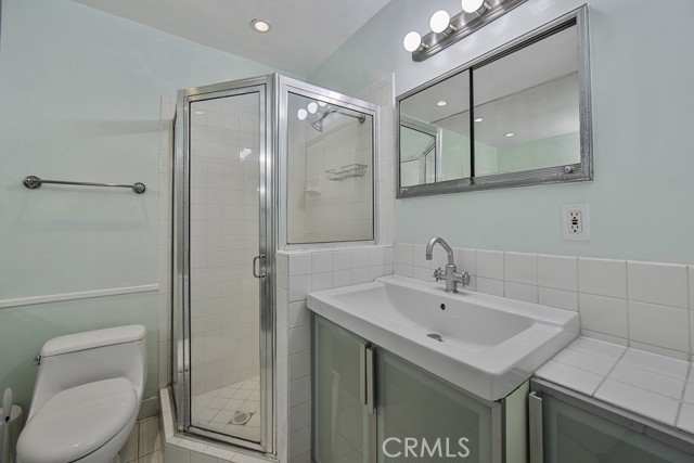 Detail Gallery Image 28 of 34 For 21 Alamitos #1,  Long Beach,  CA 90802 - 2 Beds | 2 Baths