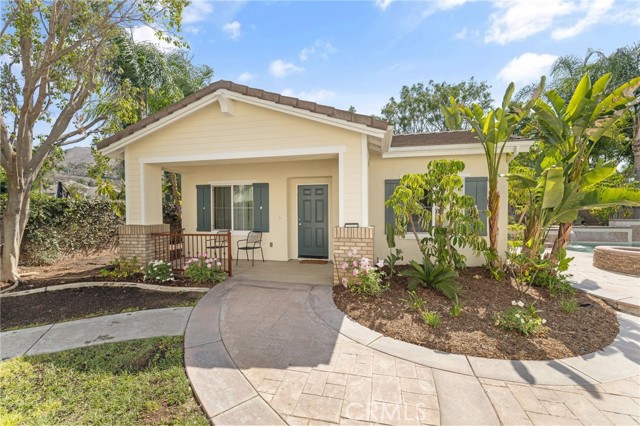 2394 Old Heritage Road, Riverside CA: https://media.crmls.org/medias/8ccf967d-0368-4035-ac5b-1b6af029c299.jpg
