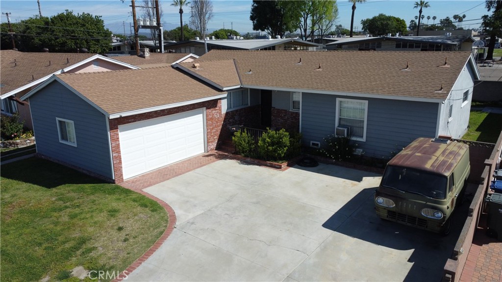 7900 La Habra
