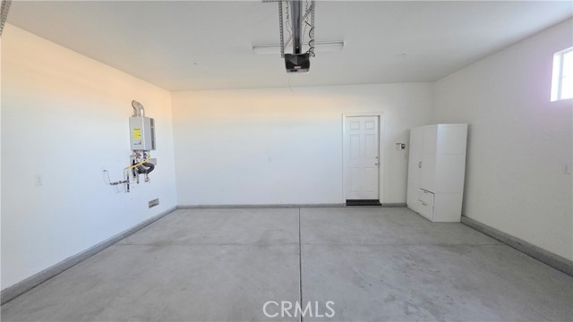 Detail Gallery Image 24 of 30 For 5930 Ginger Dr, Corona,  CA 92880 - 3 Beds | 2/1 Baths