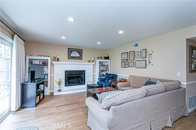 Detail Gallery Image 13 of 35 For 1648 Coral Dr, Santa Maria,  CA 93454 - 3 Beds | 2 Baths
