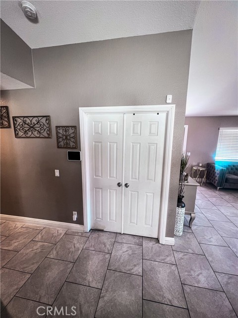 11576 Star Street, Adelanto CA: https://media.crmls.org/medias/8cd33704-8c81-4cac-a5d6-4b7335c859de.jpg