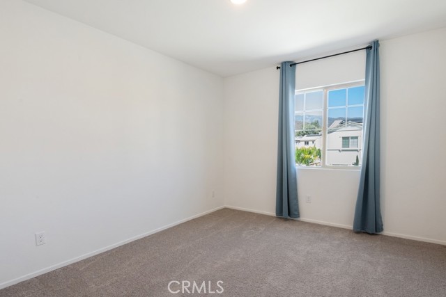 32985 Middlegate Place, Lake Elsinore CA: https://media.crmls.org/medias/8cd33a24-5348-428a-8428-540014b8e47d.jpg