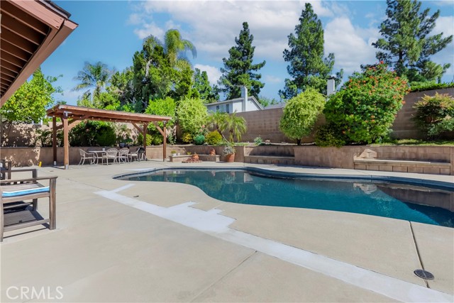 Detail Gallery Image 12 of 47 For 10116 Viking, Northridge,  CA 91324 - 3 Beds | 2 Baths