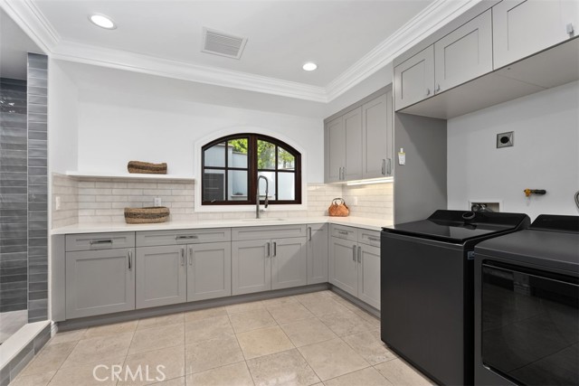 2 Gallery Place, Newport Coast CA: https://media.crmls.org/medias/8cd36a57-b37d-42c3-a064-454491a6b61e.jpg