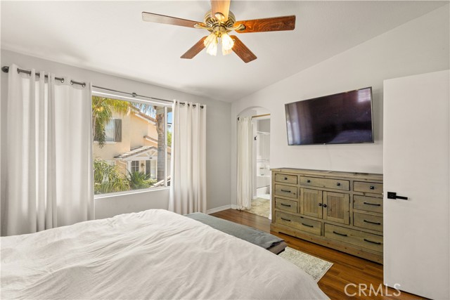 26502 Big Sur Drive, Valencia CA: https://media.crmls.org/medias/8cd3ef40-4893-4256-81b4-402b4cb44c84.jpg
