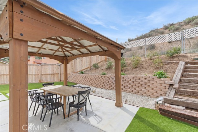 Detail Gallery Image 47 of 49 For 29161 Corales, Canyon Country,  CA 91387 - 3 Beds | 3 Baths