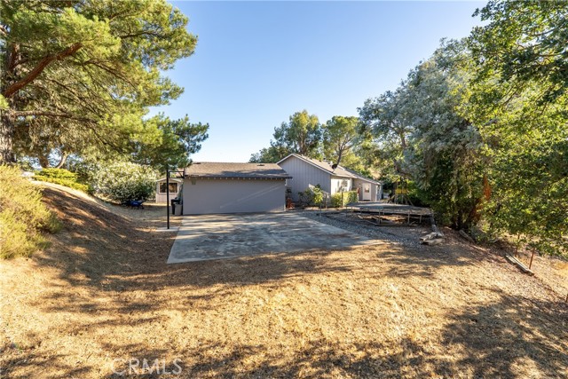 7025 San Gabriel Road, Atascadero CA: https://media.crmls.org/medias/8cd4ead8-5d59-450c-a4b2-f0bf3193e9ff.jpg