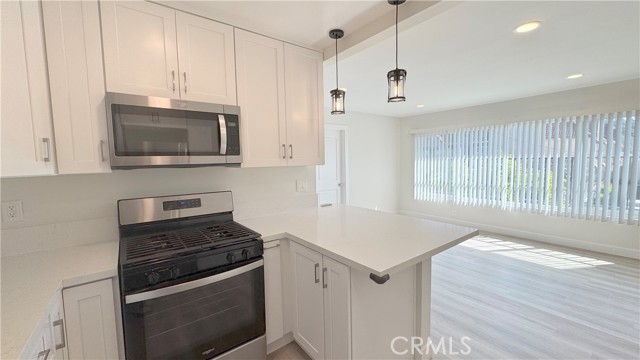 Detail Gallery Image 8 of 19 For 919 E Acacia Ave #O,  Glendale,  CA 91205 - 2 Beds | 1 Baths