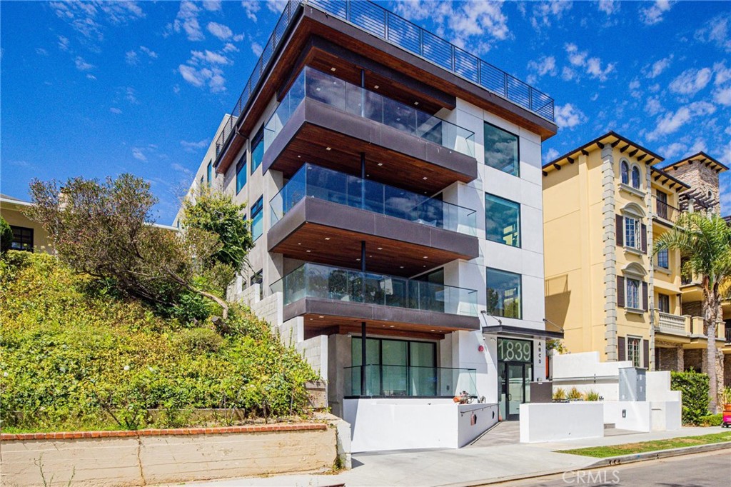 1839 Pandora Avenue #Penthouse
