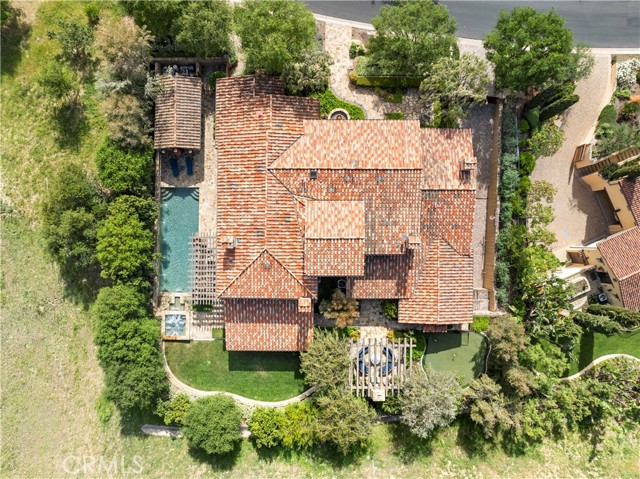 97 Canyon Creek, Irvine CA: https://media.crmls.org/medias/8cd58f82-a619-4331-998c-b3cb0f800ef3.jpg