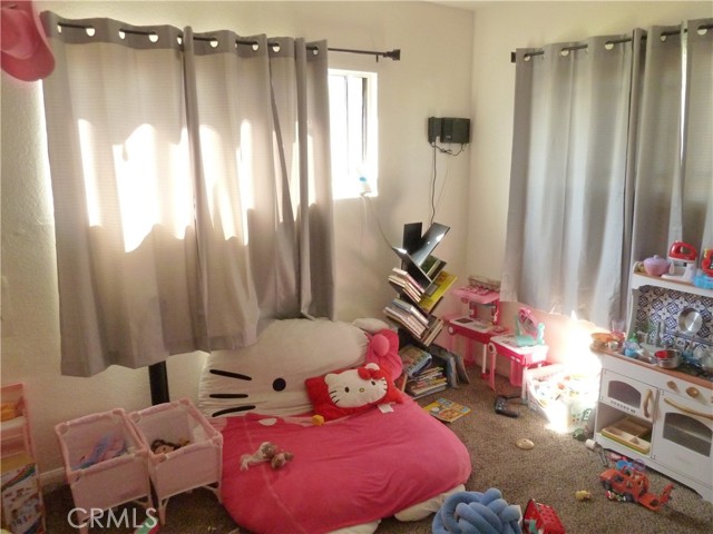 Detail Gallery Image 5 of 25 For 936 N Enid, Azusa,  CA 91702 - 4 Beds | 2 Baths