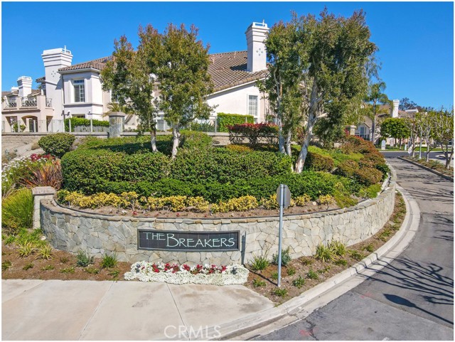 MLS# OC22059883