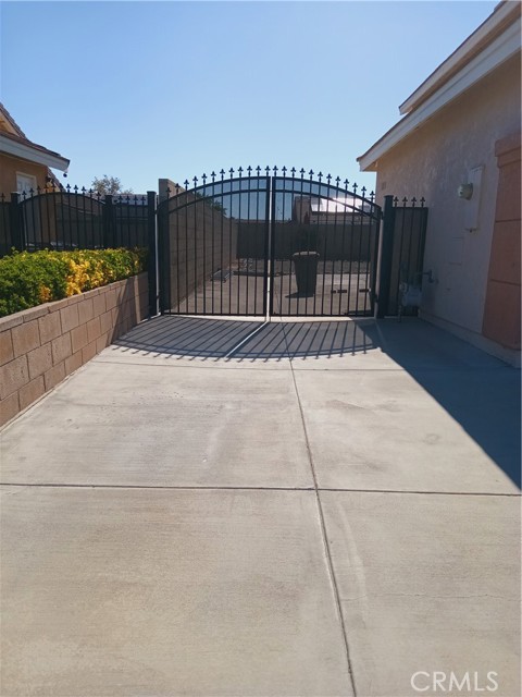 44250 62nd W Street, Lancaster CA: https://media.crmls.org/medias/8cd6cc2d-6124-47a5-a1d1-8b2a9ea777d6.jpg