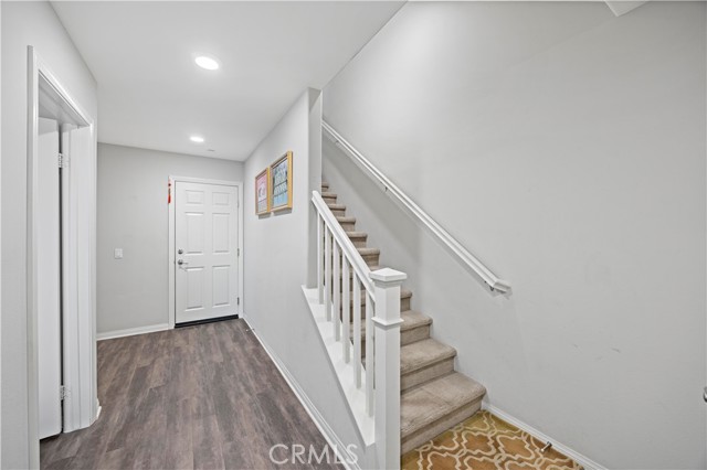 Detail Gallery Image 10 of 37 For 14404 Kiwi Ln #6,  Gardena,  CA 90247 - 4 Beds | 3/1 Baths