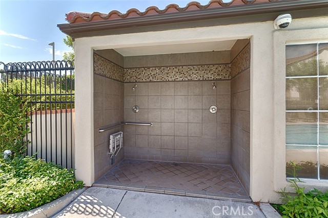 Detail Gallery Image 48 of 49 For 215 S Cross Creek Rd #E,  Orange,  CA 92869 - 1 Beds | 1 Baths