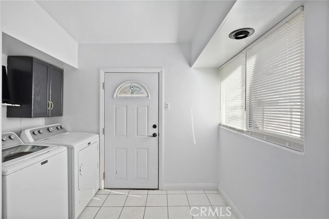 Detail Gallery Image 4 of 17 For 163 N Campus Ave, Upland,  CA 91786 - 1 Beds | 1 Baths