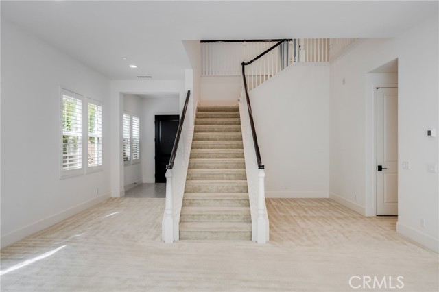 Detail Gallery Image 10 of 40 For 214 Parkwood, Irvine,  CA 92620 - 5 Beds | 5/1 Baths