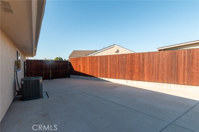 1216 Shady Glen Court, Santa Maria CA: https://media.crmls.org/medias/8cdb411c-ca97-4a71-a2ad-b7cc85f7a05e.jpg