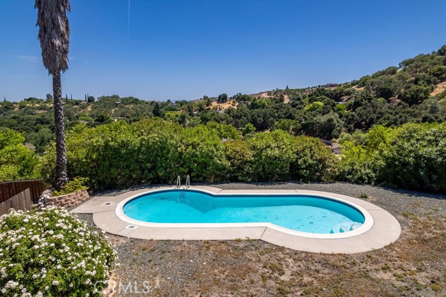 Detail Gallery Image 33 of 37 For 5 W 12th St, Paso Robles,  CA 93446 - 3 Beds | 3 Baths