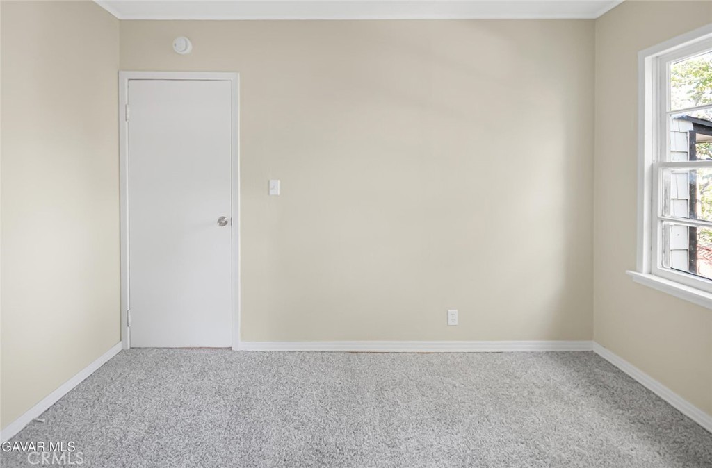 https://media.crmls.org/medias/8cdc0244-5c68-49f9-9e0b-69cc0df50c73.jpg?preset=X-Large