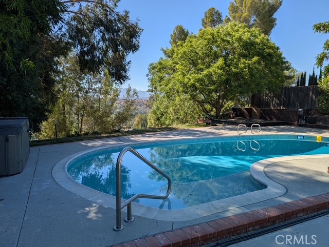 22297 Canones Circle, Saugus CA: https://media.crmls.org/medias/8cdc15aa-e6ad-4b8c-ab88-710b964e8d5d.jpg